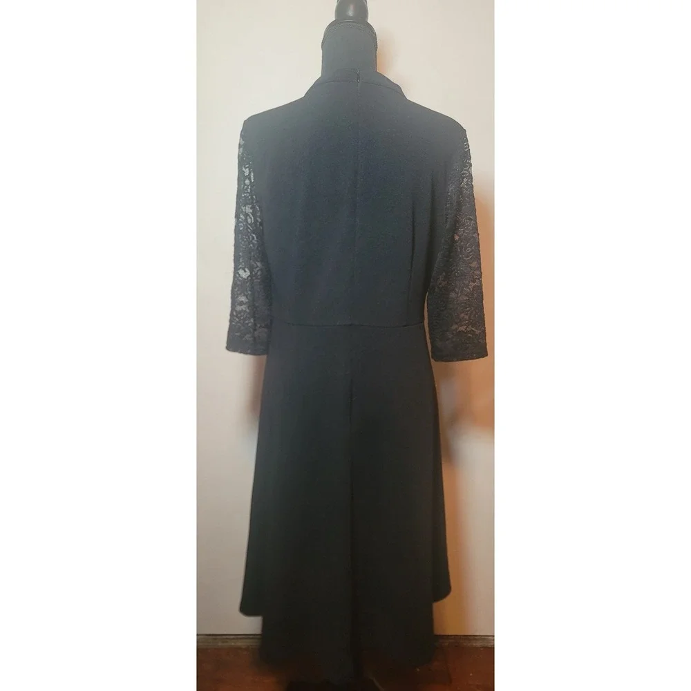 Women's Round Neck Hollow Out Lace Patchwork Retro Black Party Dress by HOMEYEE - Picture 4 of 6